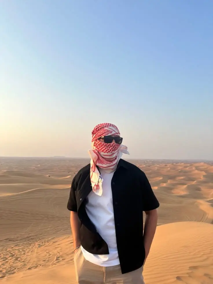 Photographing the vast dune landscape of Liwa near Tal Moreeb